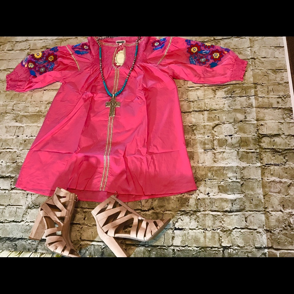 Beautiful Bright Pink Dress w/embroidered sleeves!